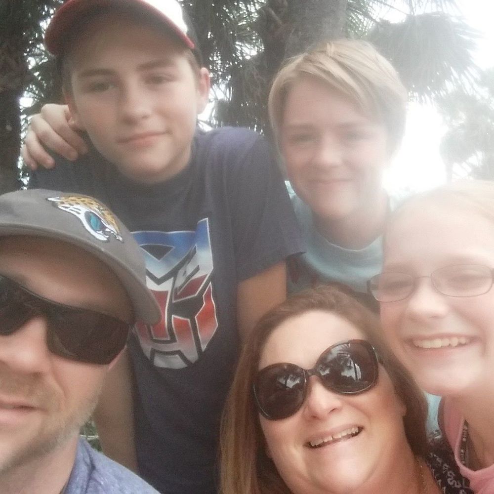 Meet your Posher, Dana